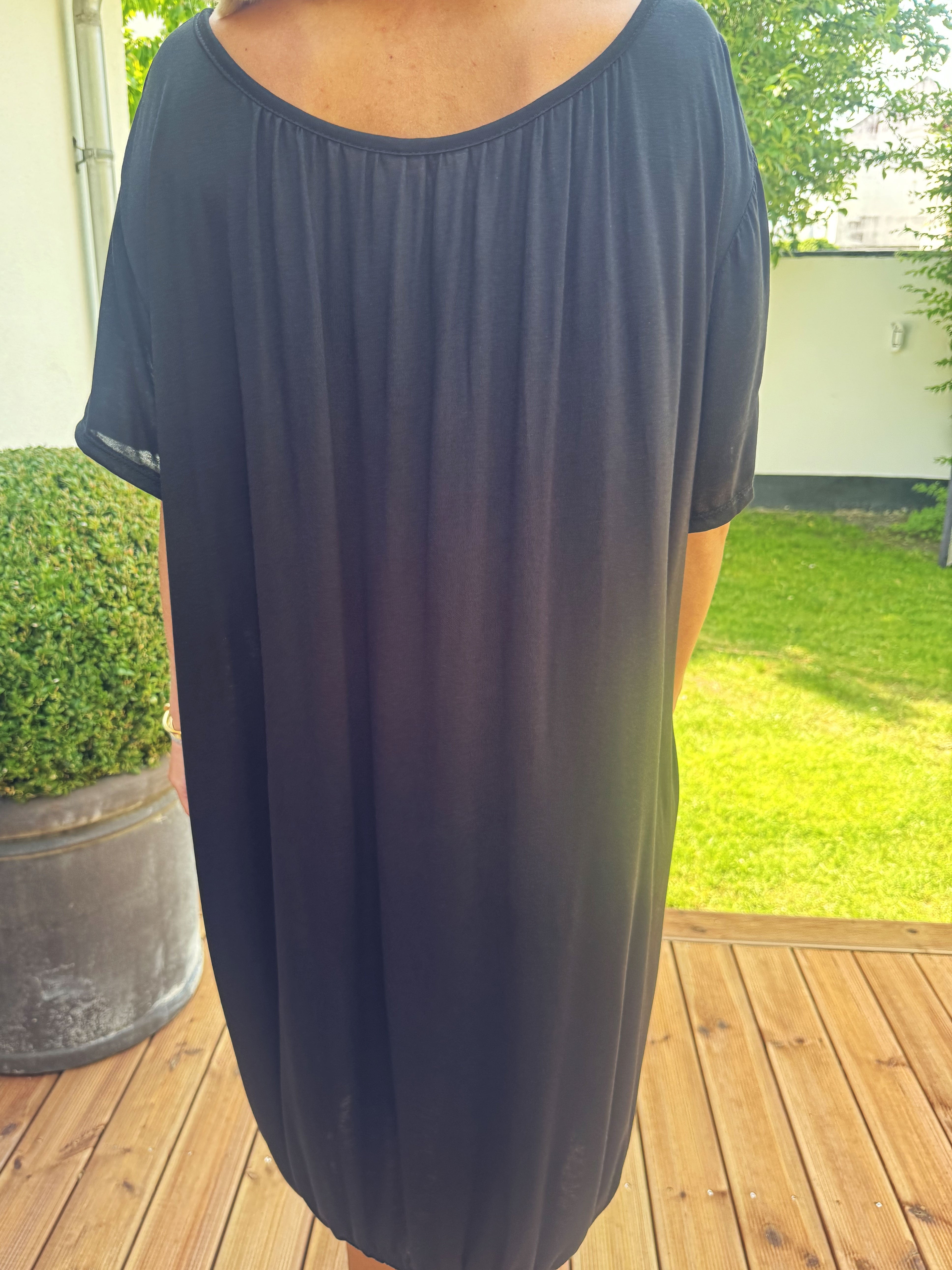 Miracle Dress - Basic klänning i viskos med resår nedtill